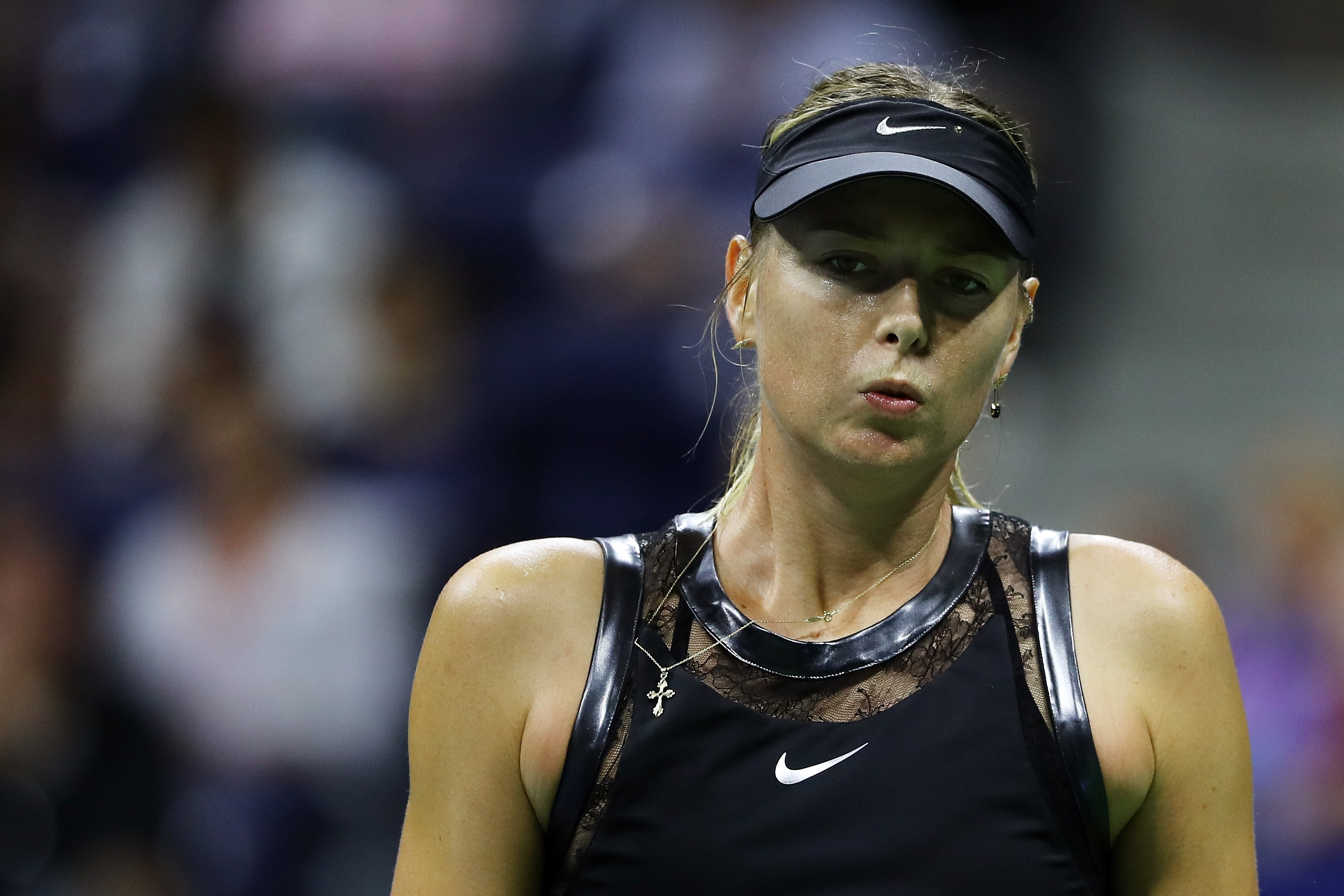 开云体育-莎拉波娃回归赛场，连败首场状态亮眼，MAD观众沸腾！的简单介绍